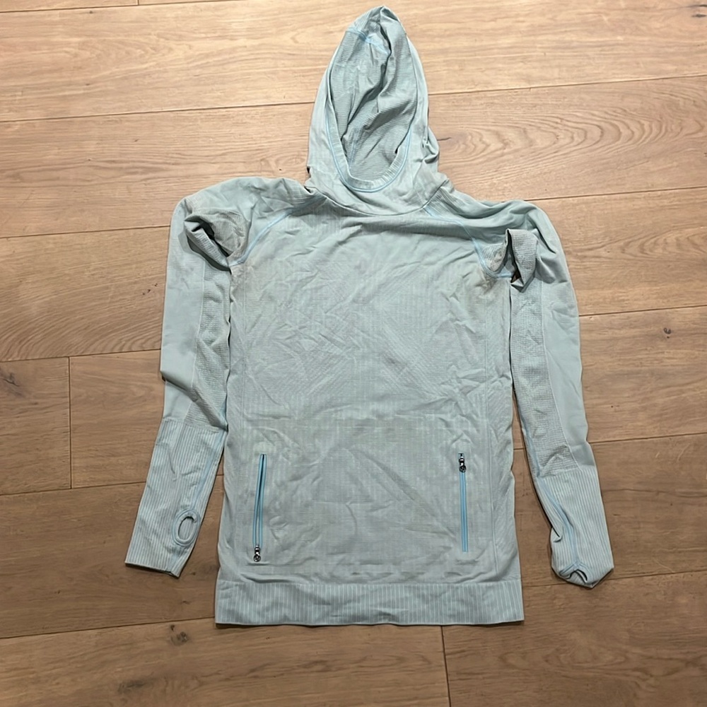 Size 6 hooded lululemon workout shirt